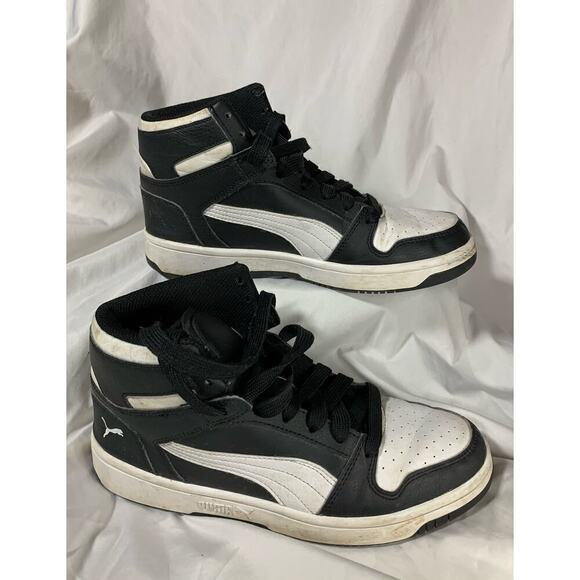 Puma Boys Rebound Lay Up Black/White Sneakers Basketball Shoes 370486-01 Sz 6.5C - Picture 1 of 10
